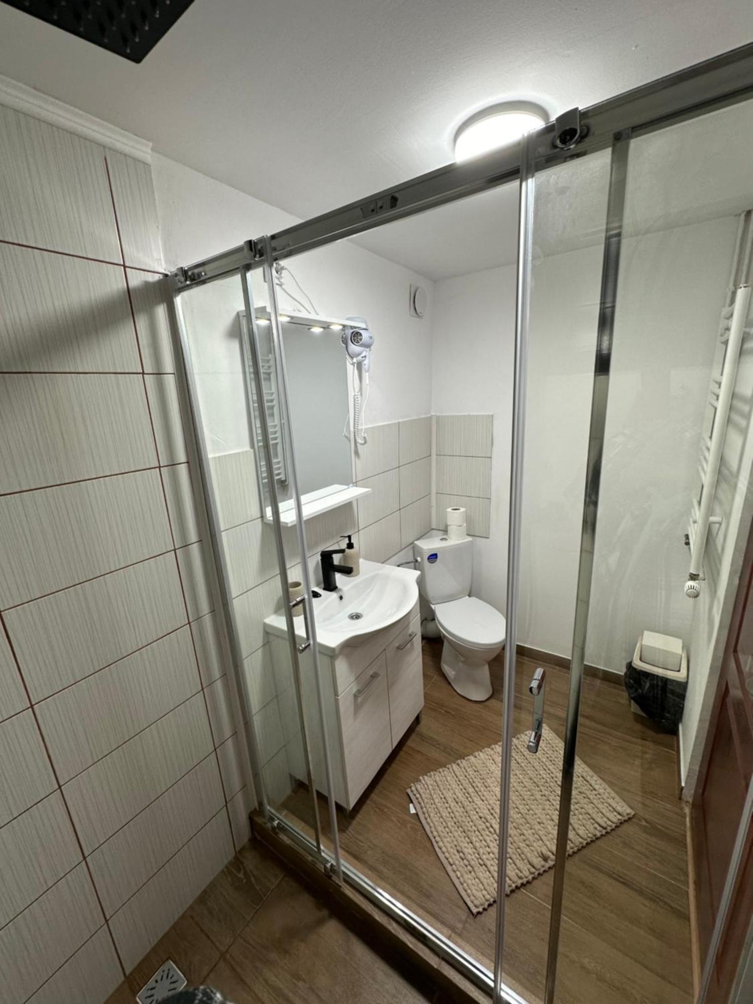 Maricom Home Zărneşti Exteriér fotografie